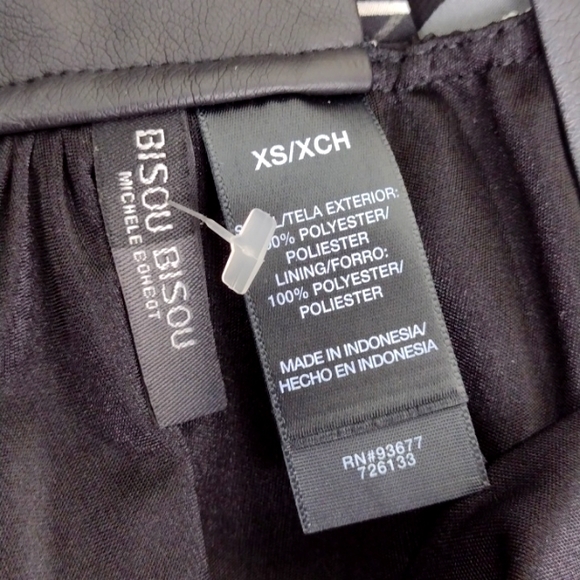 BISOU BISOU Black Very Leather Like Strap Modern Art Graphic Captivating Tank - Picture 11 of 16